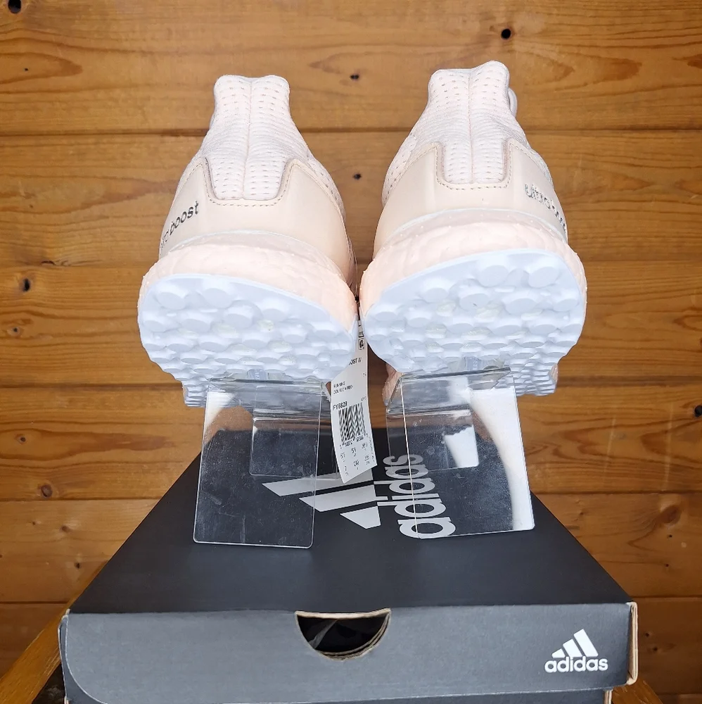 ❤️ NWBOX ADIDAS ULTRABOOST W Pink Tint super- comfy running Size 7